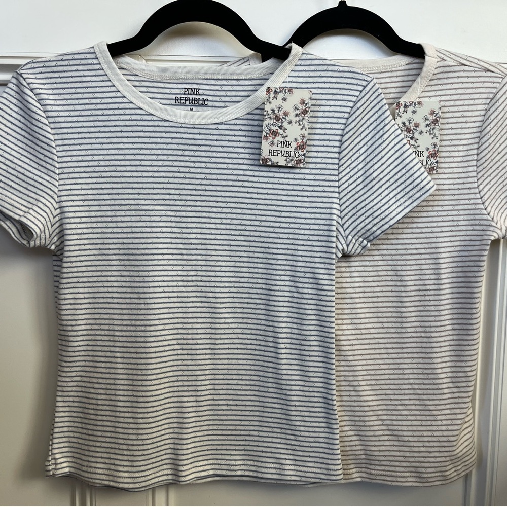 NWT PINK REPUBLIC (2) Cropped T-Shirt